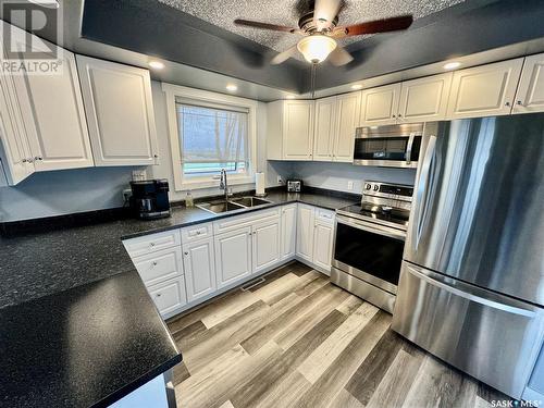 302 2Nd Avenue E, Buchanan, SK - Indoor Photo Showing Kitchen With Stainless Steel Kitchen With Double Sink