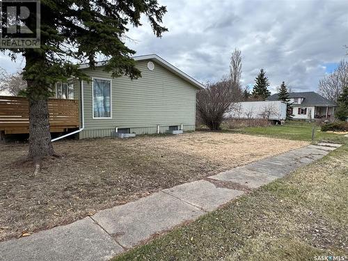 302 2Nd Avenue E, Buchanan, SK - Outdoor