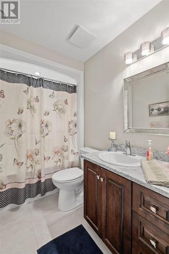 168 Diamond Marsh Drive, St. John'S, NL - Indoor Photo Showing Bathroom