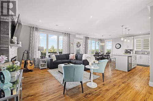 168 Diamond Marsh Drive, St. John'S, NL - Indoor Photo Showing Living Room