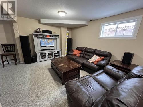 4403 Heritage Crescent, Fort Nelson, BC - Indoor