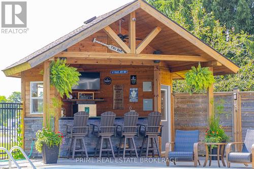 8819 Longwoods Road, Strathroy-Caradoc (Mount Brydges), ON - Outdoor With Deck Patio Veranda