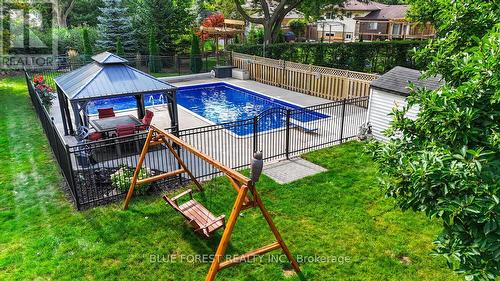 37 Talavera Crescent, London, ON - Outdoor With In Ground Pool