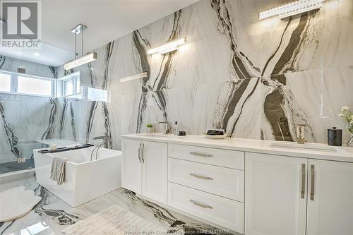 311 Water Avenue, Lakeshore, ON - Indoor Photo Showing Bathroom