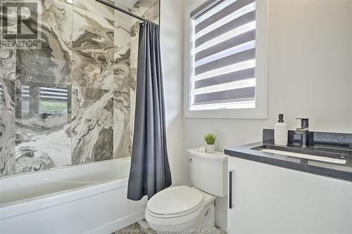 311 Water Avenue, Lakeshore, ON - Indoor Photo Showing Bathroom