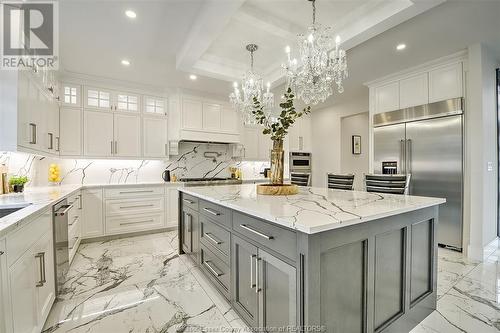 311 Water Avenue, Lakeshore, ON - Indoor Photo Showing Kitchen With Upgraded Kitchen