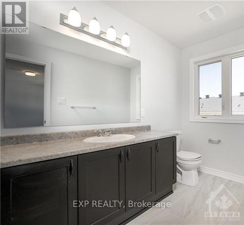 14 Racemose Street, Ottawa, ON - Indoor Photo Showing Bathroom