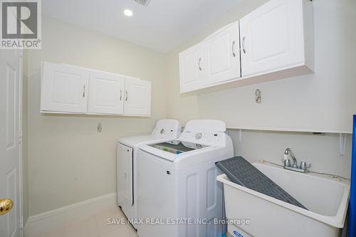 3191 Oakview Road, Mississauga, ON - Indoor Photo Showing Laundry Room