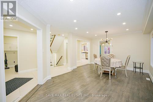 3191 Oakview Road, Mississauga, ON - Indoor Photo Showing Dining Room