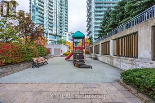 514 - 3939 Duke Of York Boulevard, Mississauga, ON - Outdoor