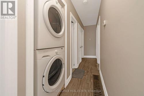 26 Windermere Court, Brampton, ON - Indoor Photo Showing Laundry Room