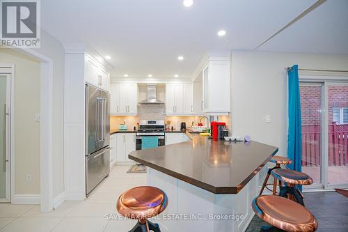 3191 Oakview Road, Mississauga, ON - Indoor Photo Showing Kitchen