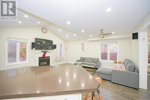 3191 Oakview Road, Mississauga, ON - Indoor Photo Showing Living Room With Fireplace