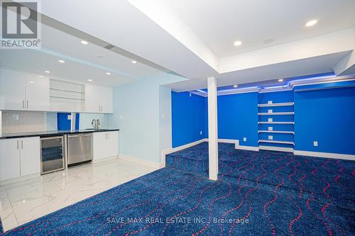 3191 Oakview Road, Mississauga, ON - Indoor Photo Showing Kitchen