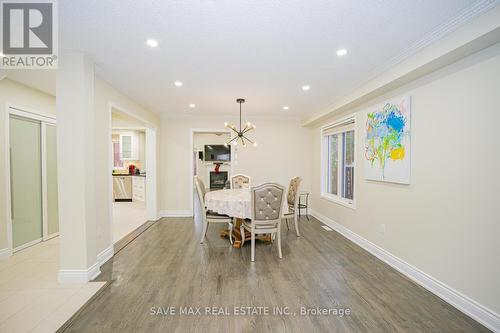 3191 Oakview Road, Mississauga, ON - Indoor Photo Showing Dining Room