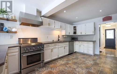 12 Westdale Avenue, Orangeville, ON - Indoor Photo Showing Kitchen