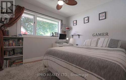 12 Westdale Avenue, Orangeville, ON - Indoor Photo Showing Bedroom