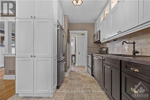 1217 Anoka Street, Ottawa, ON - Indoor Photo Showing Kitchen