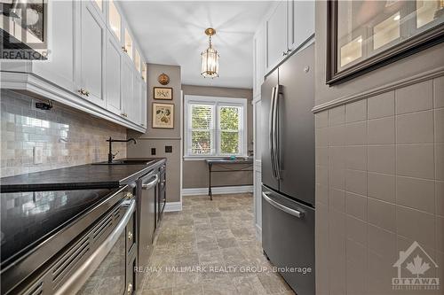 1217 Anoka Street, Ottawa, ON - Indoor Photo Showing Kitchen