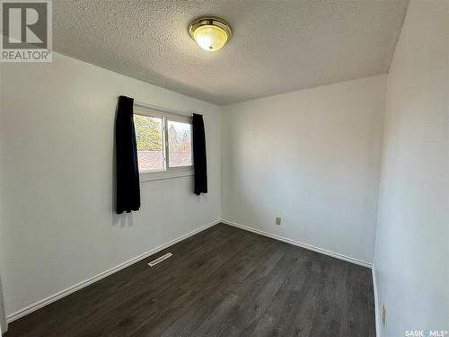 129 19Th Street E, Prince Albert, SK - Indoor Photo Showing Other Room