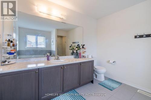 25 Sinden Road, Brantford, ON - Indoor Photo Showing Bathroom