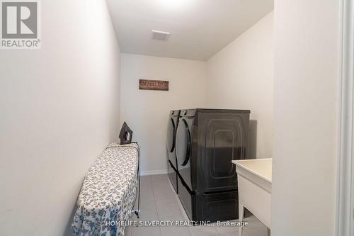 25 Sinden Road, Brantford, ON - Indoor Photo Showing Laundry Room