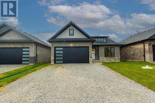 4116 Fly Road, Lincoln, ON - Outdoor With Facade