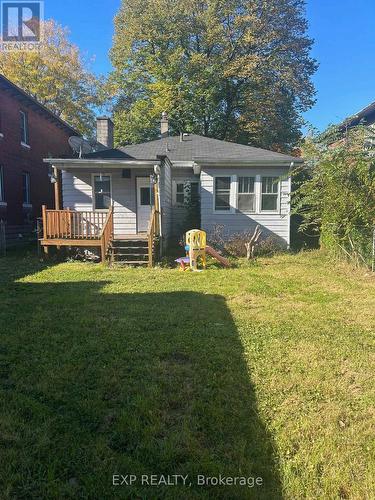 220 Mcewan Avenue, Windsor, ON - Outdoor With Deck Patio Veranda