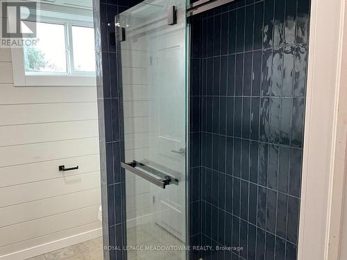 103014 10 Side Road, East Garafraxa, ON - Indoor Photo Showing Bathroom