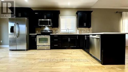 88 Tuliptree Road, Thorold, ON - Indoor Photo Showing Kitchen With Stainless Steel Kitchen