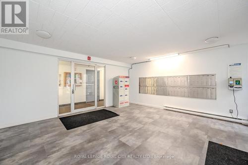 511 - 105 Conroy Crescent, Guelph, ON - Indoor Photo Showing Other Room