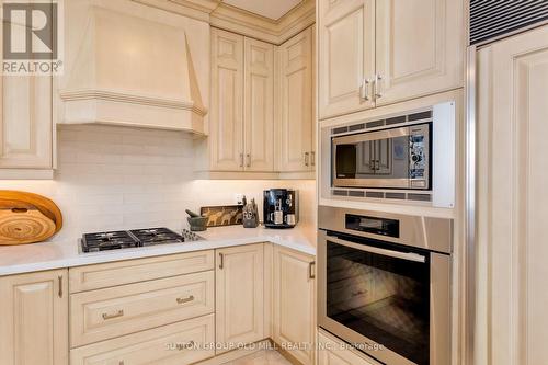 2 - 73 Scollard Street, Toronto, ON - Indoor Photo Showing Kitchen