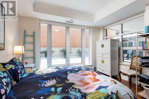 2 - 73 Scollard Street, Toronto, ON - Indoor Photo Showing Bedroom