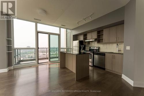 Ph05 - 160 Vanderhoof Avenue, Toronto, ON - Indoor Photo Showing Kitchen With Stainless Steel Kitchen