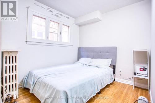 32 Strathgowan Avenue, Toronto, ON - Indoor Photo Showing Bedroom