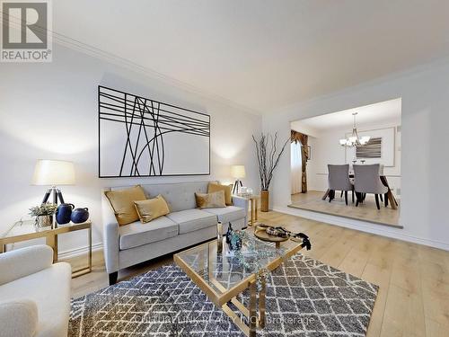 5 Haven Hill Square, Toronto, ON - Indoor Photo Showing Living Room