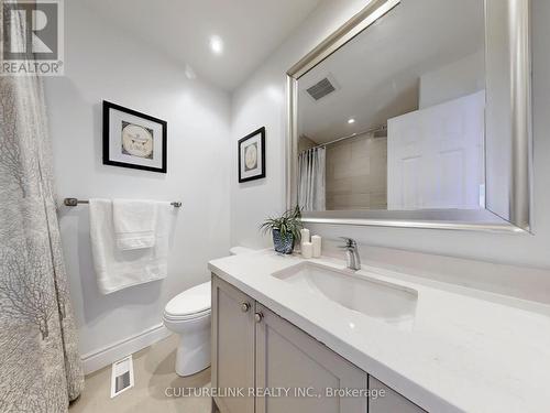 5 Haven Hill Square, Toronto, ON - Indoor Photo Showing Bathroom