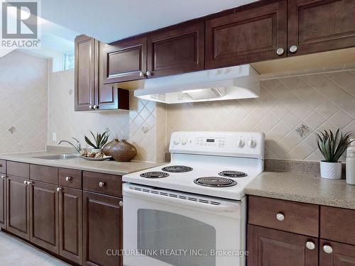 5 Haven Hill Square, Toronto, ON - Indoor Photo Showing Kitchen With Double Sink