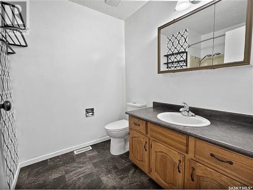 9408 Meadow Lark Lane, North Battleford, SK - Indoor Photo Showing Bathroom