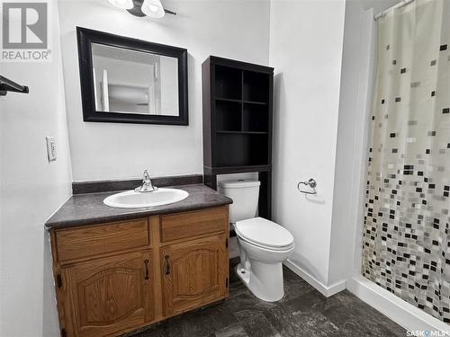 9408 Meadow Lark Lane, North Battleford, SK - Indoor Photo Showing Bathroom