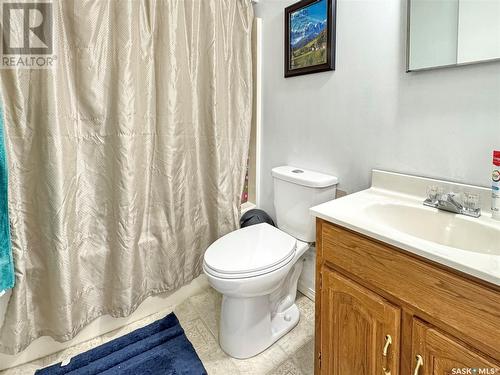 9408 Meadow Lark Lane, North Battleford, SK - Indoor Photo Showing Bathroom