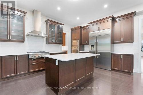 89 Robinson Preserve Court, Caledon, ON - Indoor Photo Showing Kitchen With Upgraded Kitchen