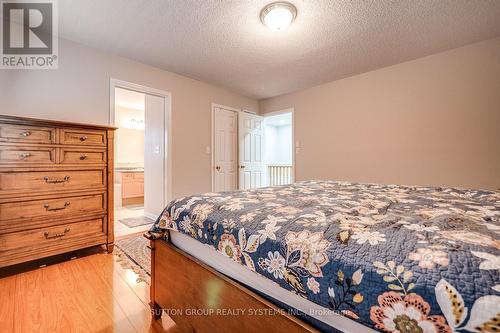 501 Lowe Lane, Milton, ON - Indoor Photo Showing Bedroom