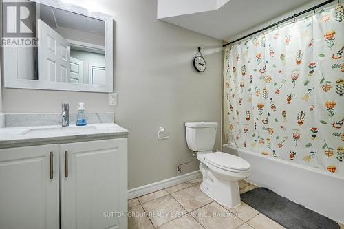 501 Lowe Lane, Milton, ON - Indoor Photo Showing Bathroom