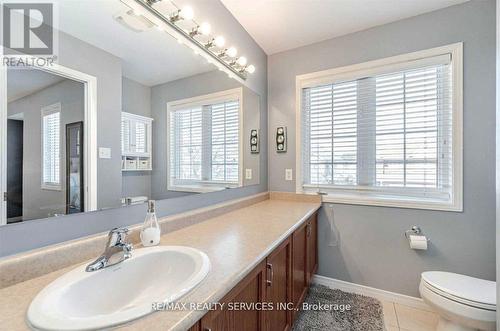 26 Mossgrove Crescent, Brampton, ON - Indoor Photo Showing Bathroom