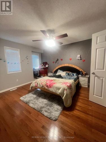 26 Mossgrove Crescent, Brampton, ON - Indoor Photo Showing Bedroom