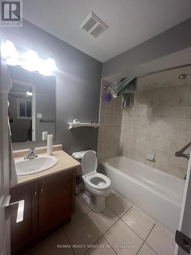 26 Mossgrove Crescent, Brampton, ON - Indoor Photo Showing Bathroom