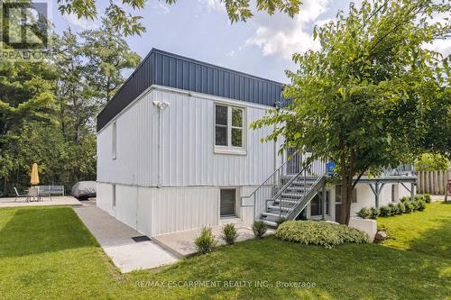 2336 Mountainside Drive, Burlington, ON - Outdoor