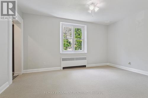 2336 Mountainside Drive, Burlington, ON - Indoor Photo Showing Other Room