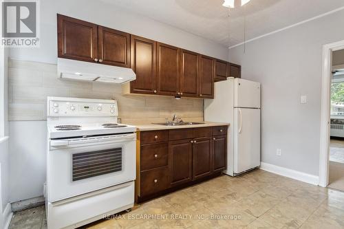 2336 Mountainside Drive, Burlington, ON - Indoor Photo Showing Kitchen With Double Sink